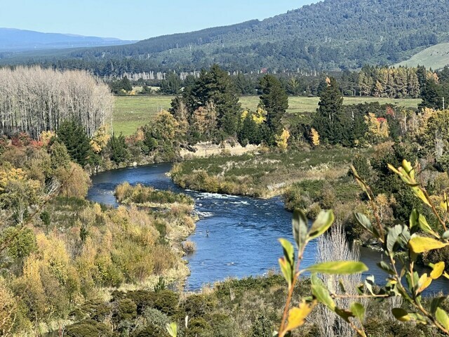 Tongariro river Trail